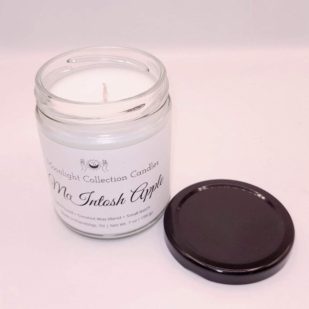 Handmade McIntosh Apple Candle - Picture 2 of 3